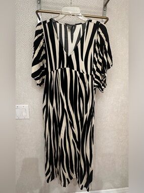 Black & White Zebra Print Midi Dress - Women